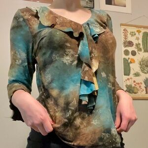 Dressbarn Y2K ruffle tie dye 3/4 sleeve blouse